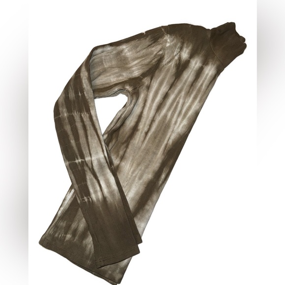 American Eagle Outfitters GreenTie-Dye Women's Top - Picture 6 of 8